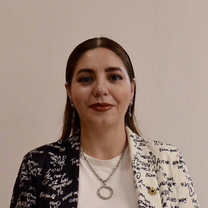 M.F.  Reyna Elizabeth Robles Arellano